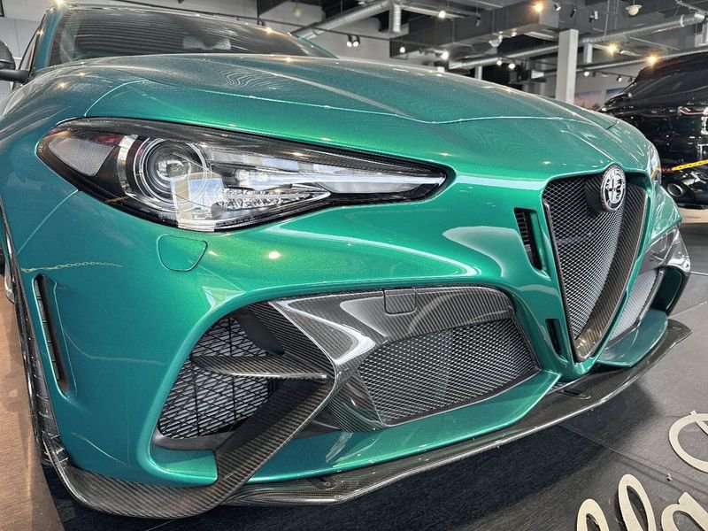 Alfa Romeo Giulia 2.9T V6 510cv AT Quadrifoglio