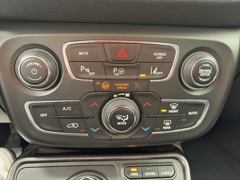 Jeep Compass 4xe 1.3 PHEV 240cv AT AWD Trailhawk