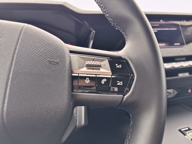 DS DS 4 BlueHDi 130 auto. Etoile Alcantara