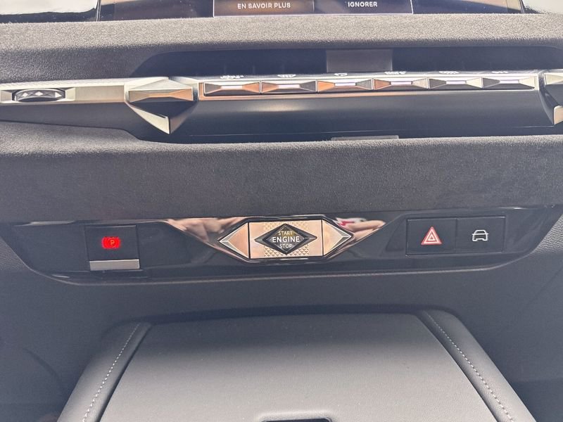 DS DS 4 BlueHDi 130 auto. Etoile Alcantara