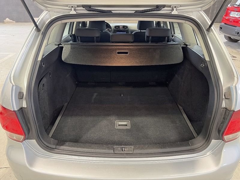 Volkswagen Golf Variant 1.6 TDI 105cv DPF DSG Sport