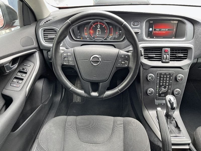 Volvo V40 2.0 D2 120cv Auto Momentum