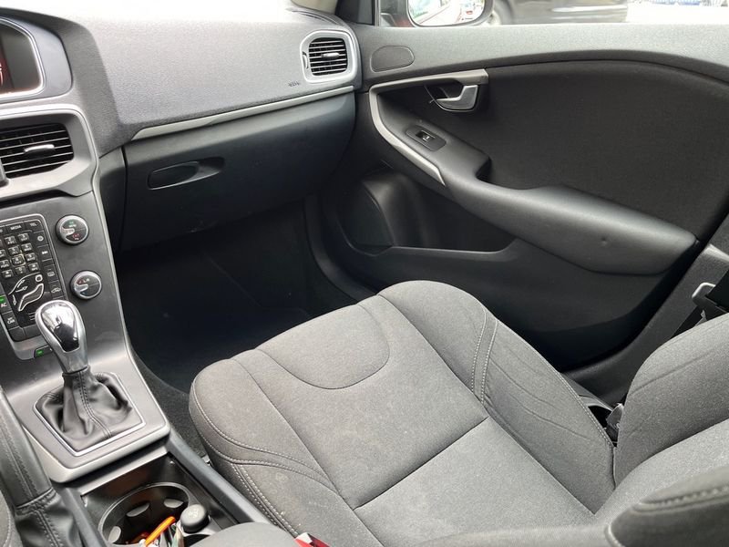 Volvo V40 2.0 D2 120cv Auto Momentum