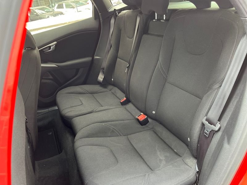Volvo V40 2.0 D2 120cv Auto Momentum