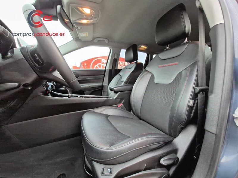 Jeep Compass 4xe 1.3 PHEV 240cv AT AWD Trailhawk